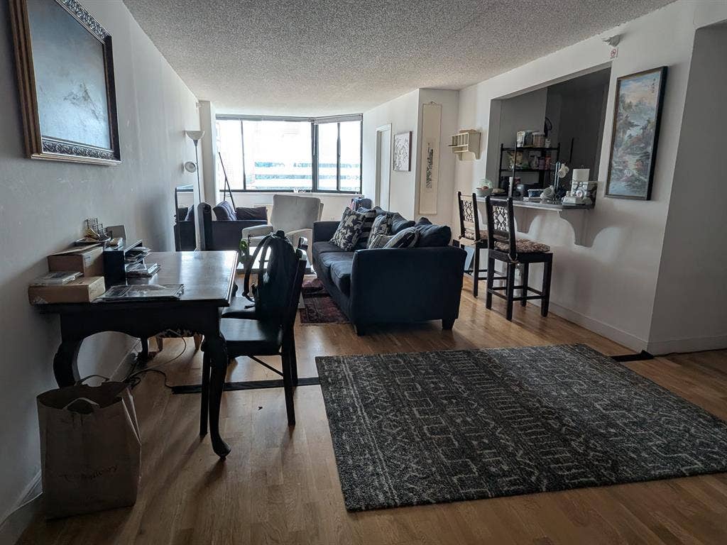 Newport Top Floor Room