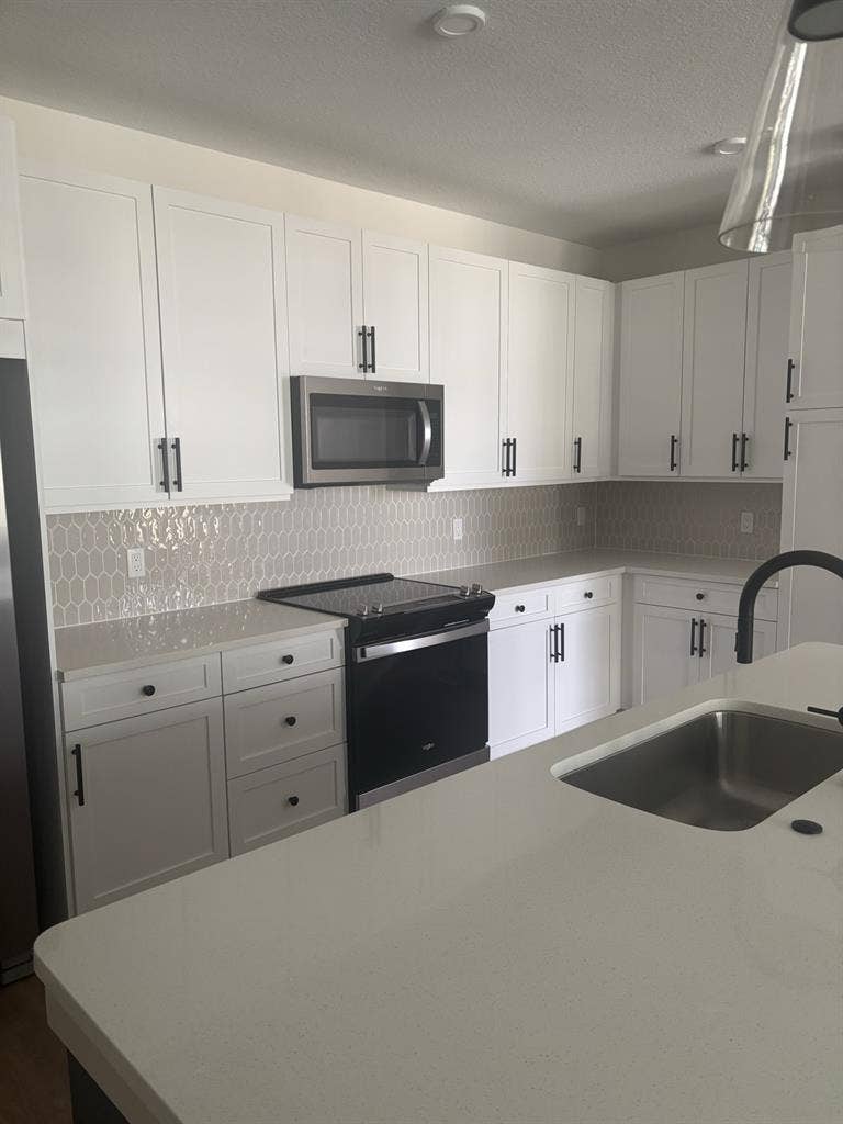 Looking for an Roomate