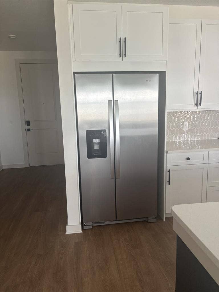 Looking for an Roomate
