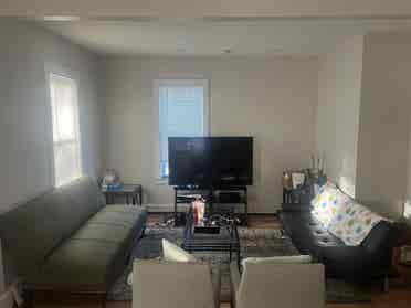 I’m looking to sublet my room.