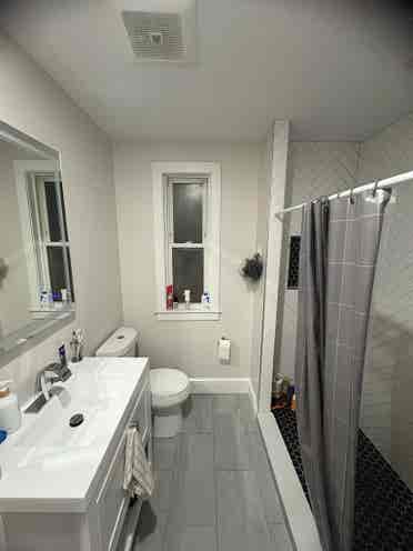 I’m looking to sublet my room.