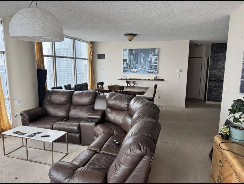 Room for Rent in Downtown Toronto