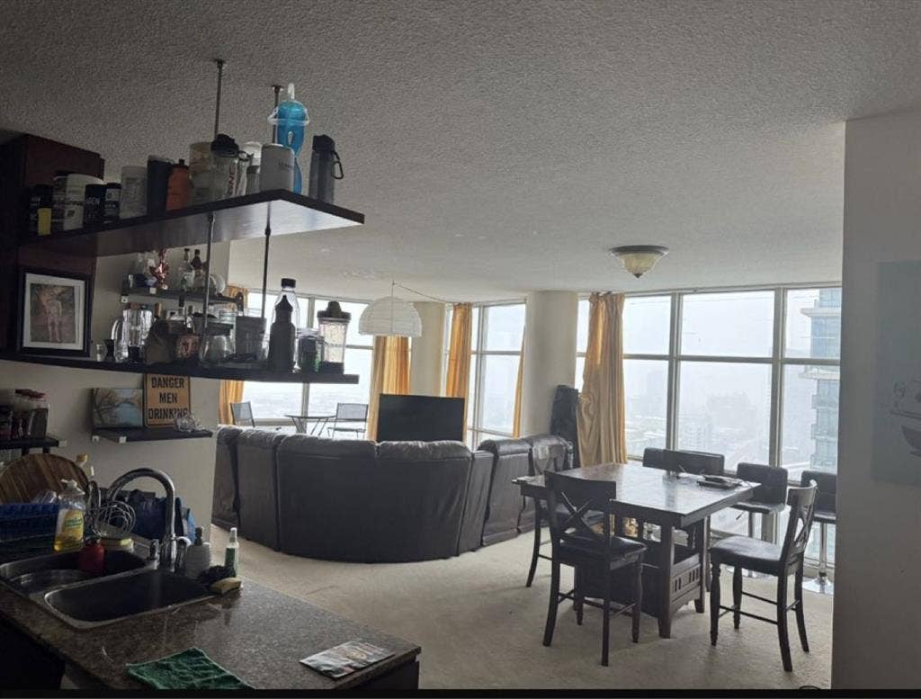 Room for Rent in Downtown Toronto