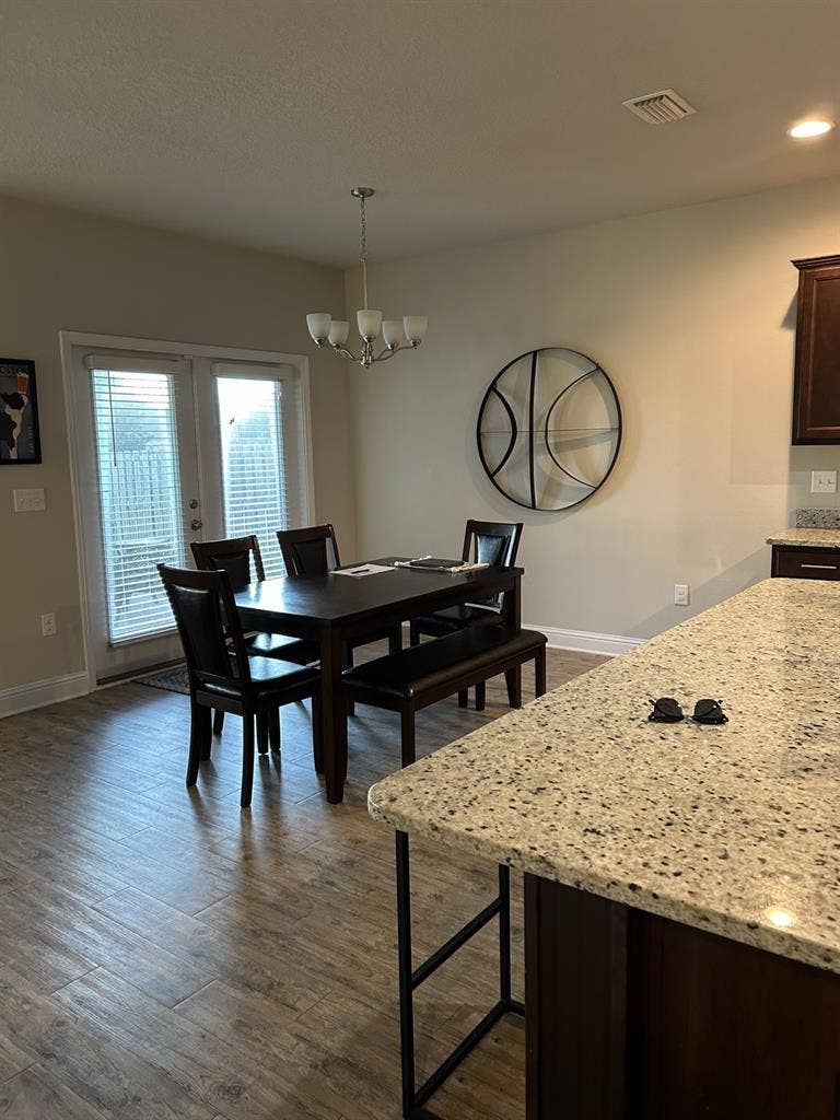 New home to share immediately