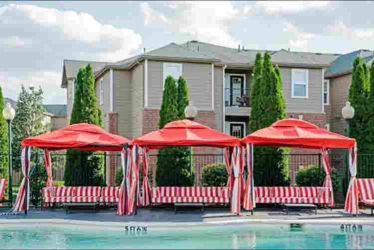 Spring semester sublease furnished