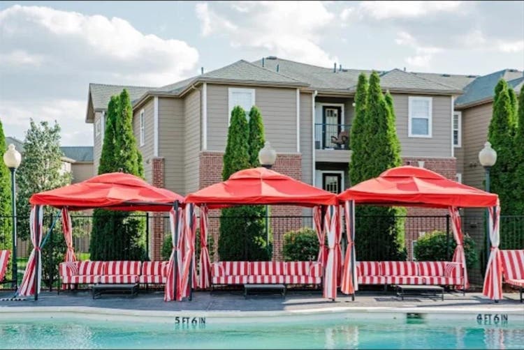 Spring semester sublease furnished
