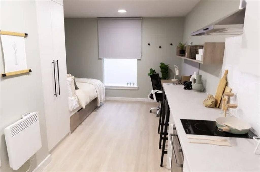 Double Bed Studio All Bills inc
