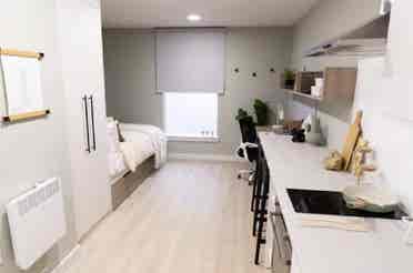 Double Bed Studio All Bills inc