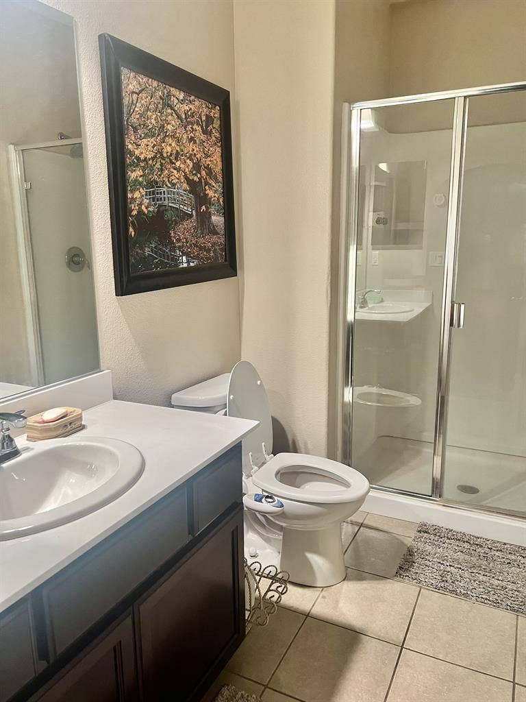 Furnished Room Shared Bath