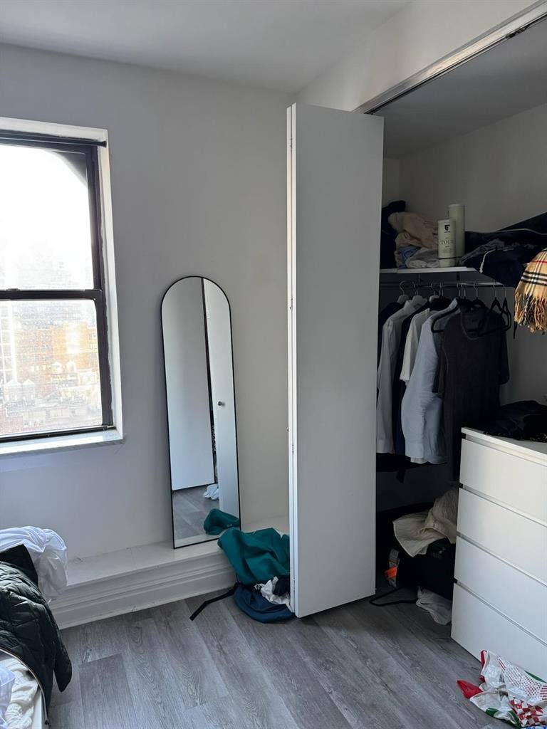 🔥Spacious Room in Midtown South🔥