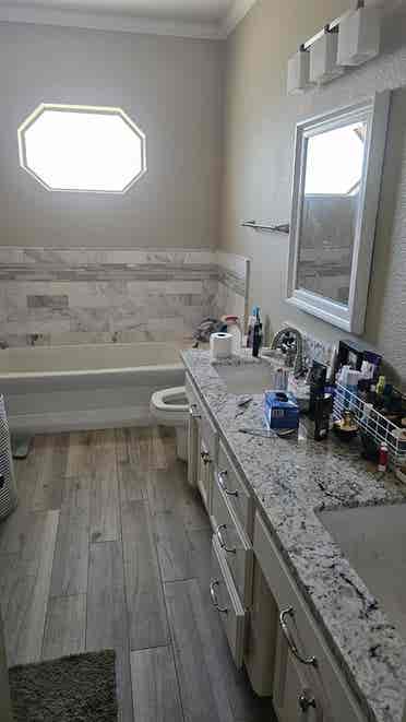 Room overlooking pool w/ home gym!