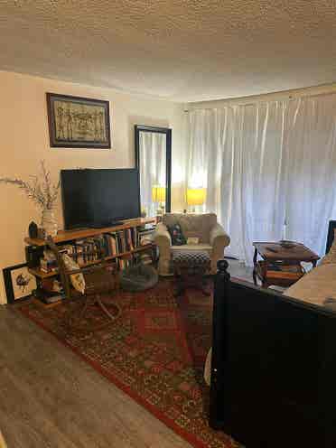 Private room&bath in Pico-Robertson