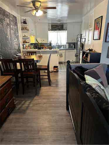 Seeking roommate - ba apartment