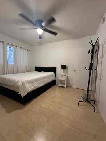 Private room&bath in Pico-Robertson