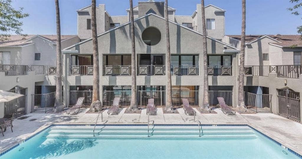 Looking for a roommate