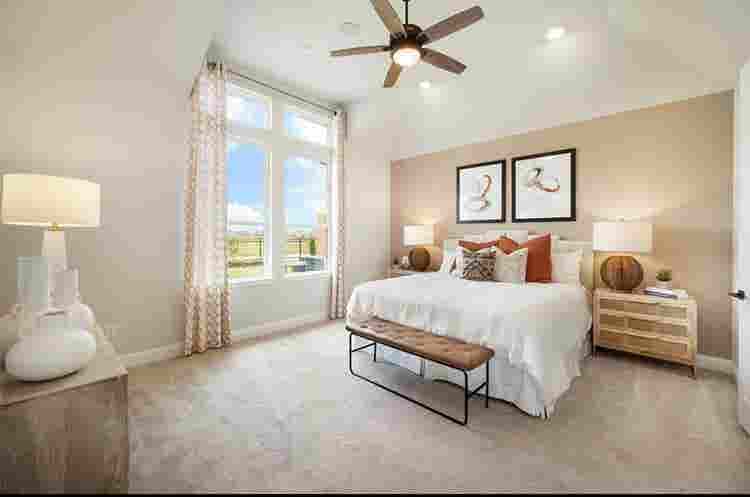 1 Bedroom Available 
- $/month