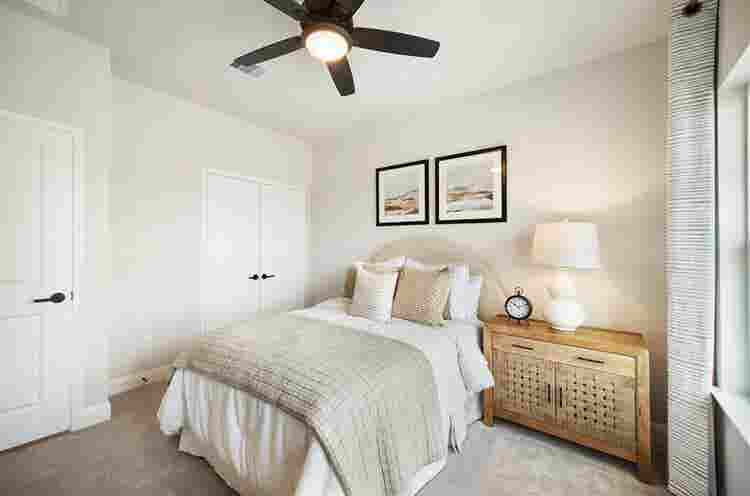 1 Bedroom Available 
- $/month