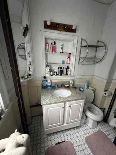 Private room available in Brookline