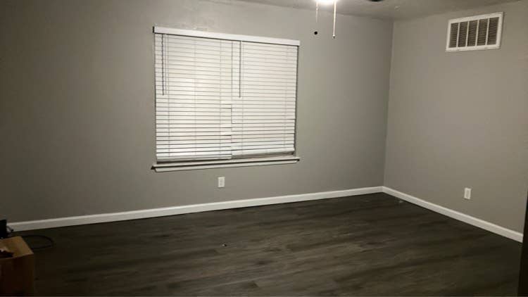 Living room for rent
