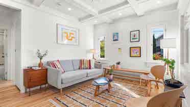 Gorgeous Two Bedroom Home For Rent