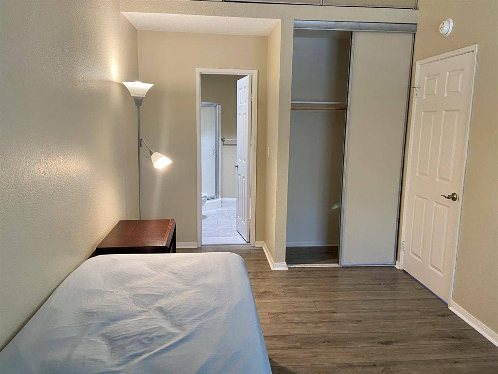 Private room for rent