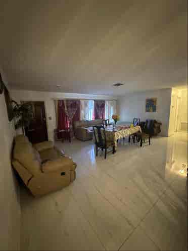 3 room for rent