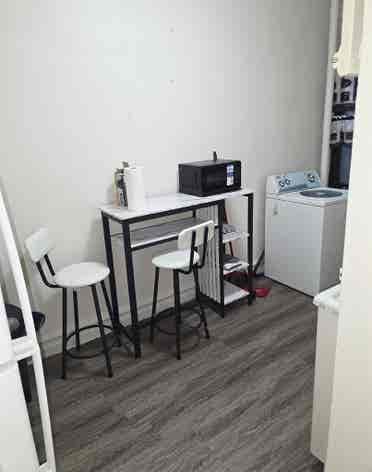 Looking for a roommate
