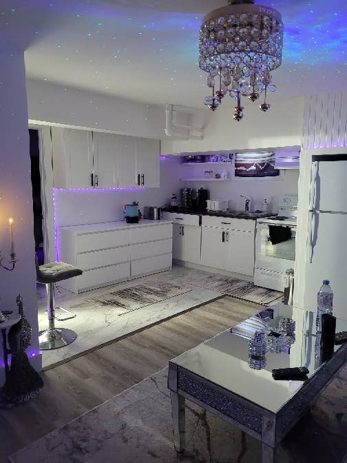Luxury sharing bedroom apartment