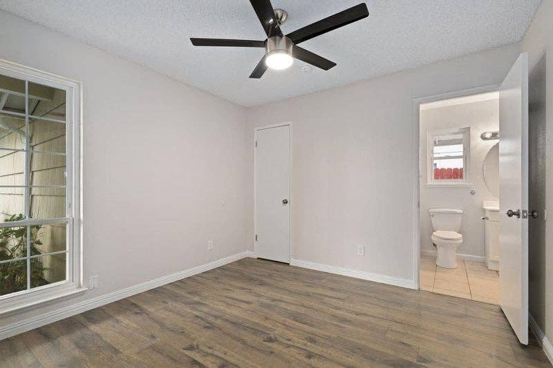 Room with private full bathroom