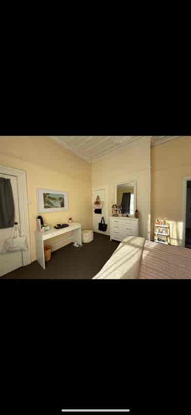 FLAT MATE WANTED ASAP!!