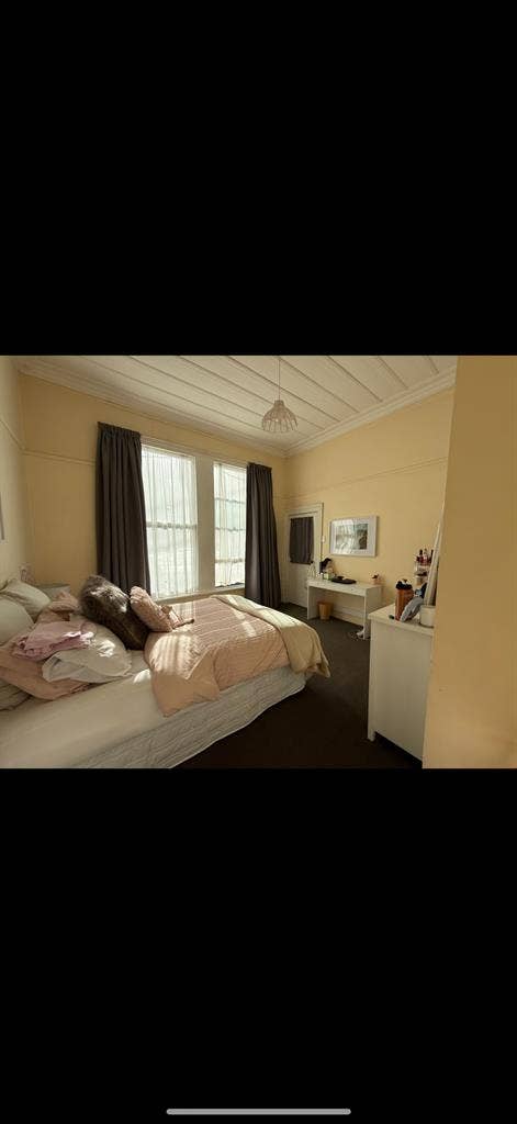 FLAT MATE WANTED ASAP!!