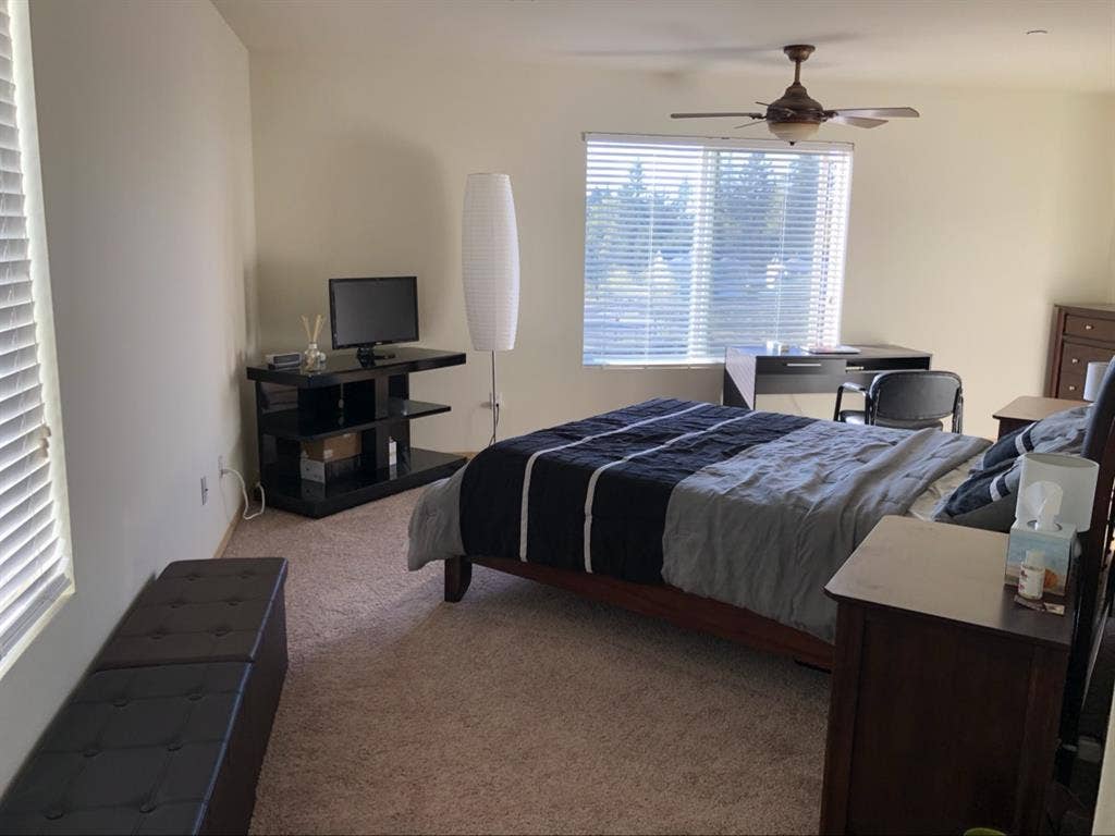 Private Master Bedroom in DuPont
