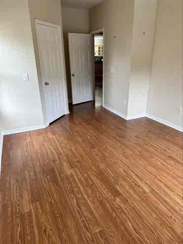 Spacious nice room for rentt