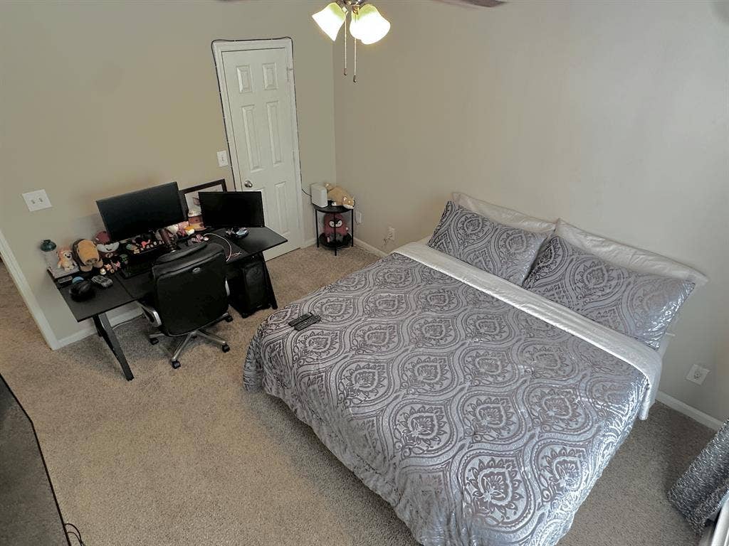 Furnished Room in Upper Central SA