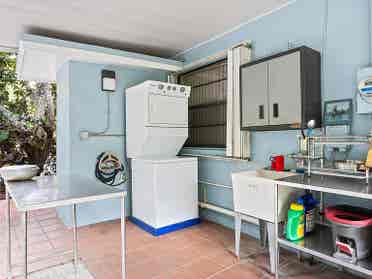 FULLY FURNISHED APARTMENT