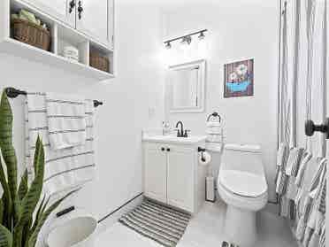 FULLY FURNISHED APARTMENT