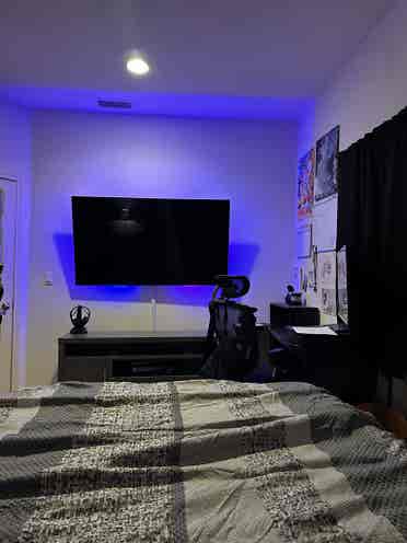 Private room for rent