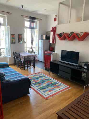 NICE: A COLORFUL NEST IN THE CENTRE