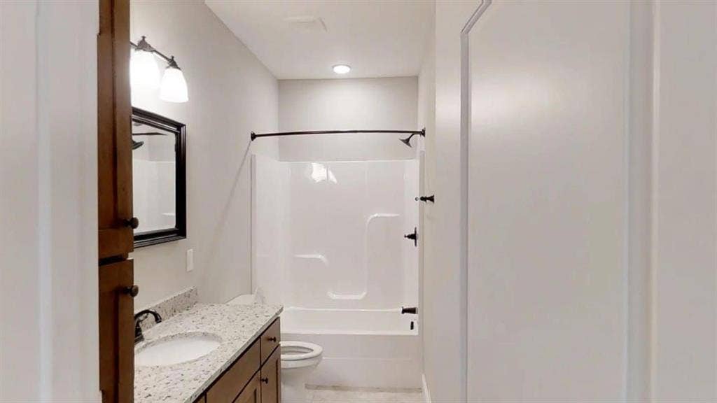 Apartment Available to share