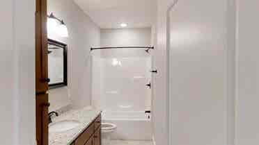 Apartment Available to share