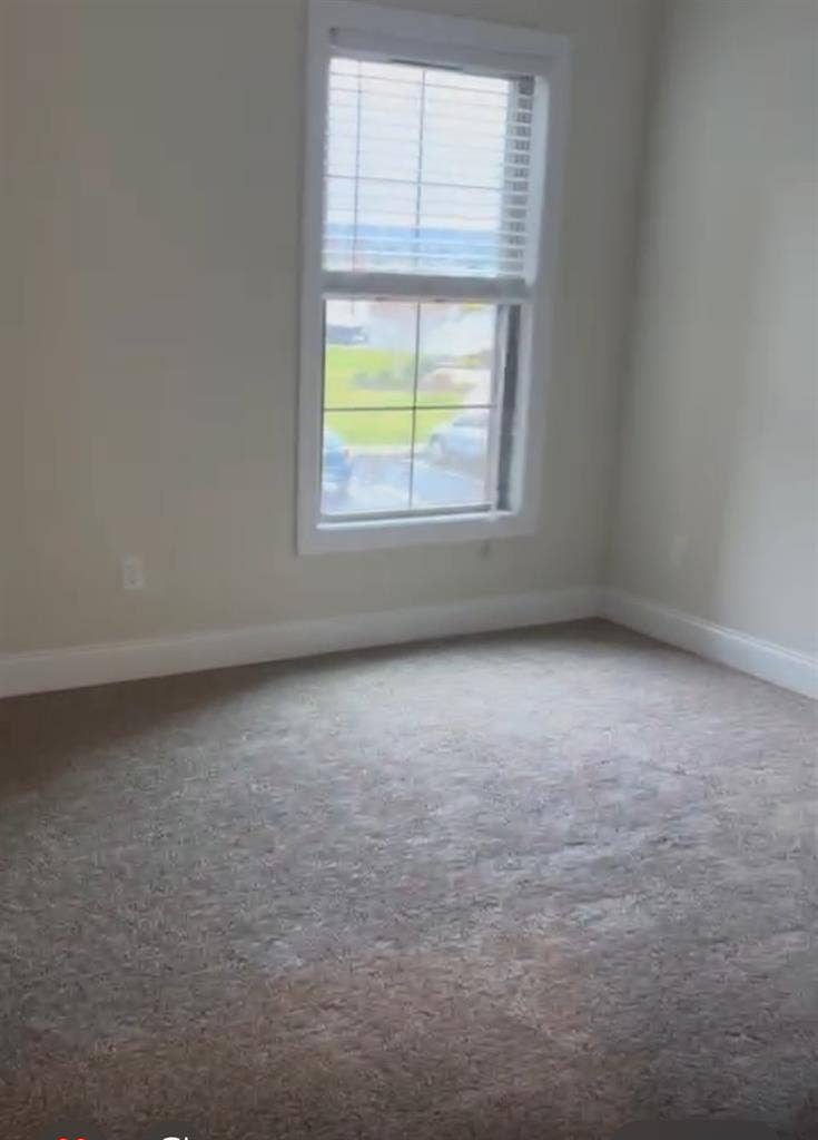 Apartment Available to share