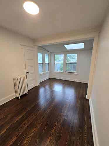 Newly Renovated 3 Bedroom Apt