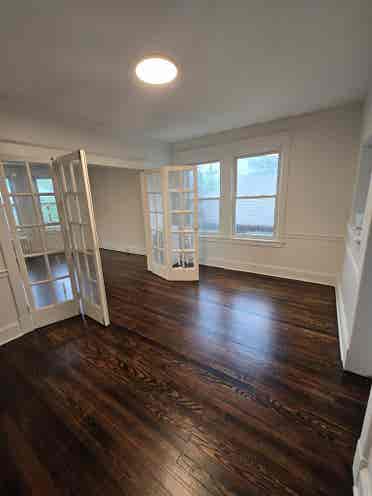 Newly Renovated 3 Bedroom Apt