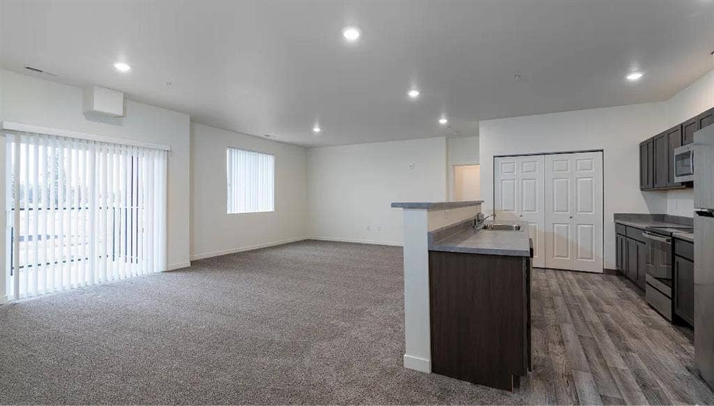 Room Available! Need 2 Roommates!
