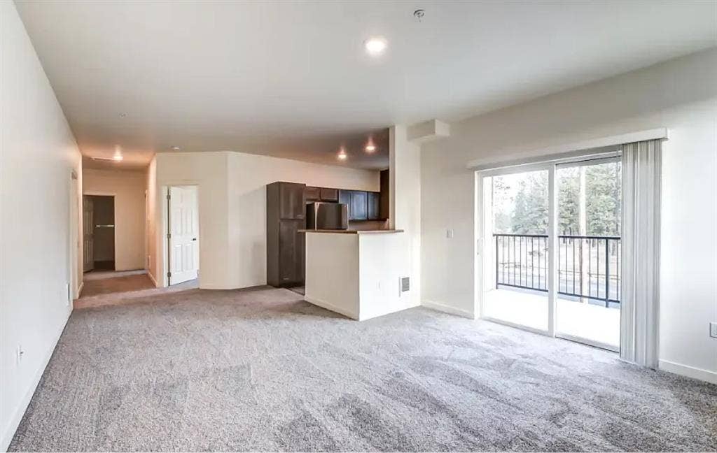 Room Available! Need 2 Roommates!