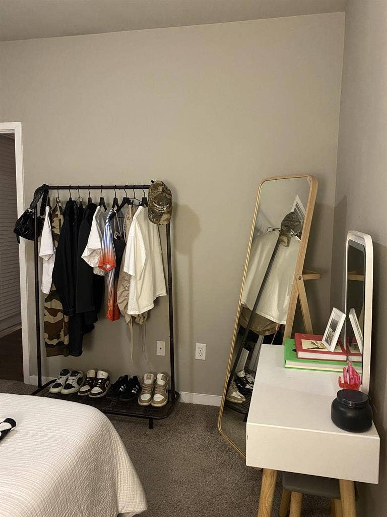 Move-In Ready Southside Apartment