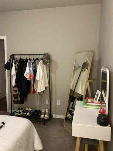 Move-In Ready Southside Apartment