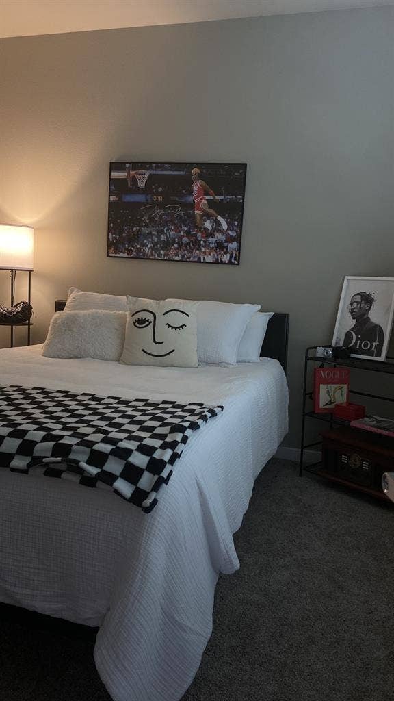 Move-In Ready Southside Apartment