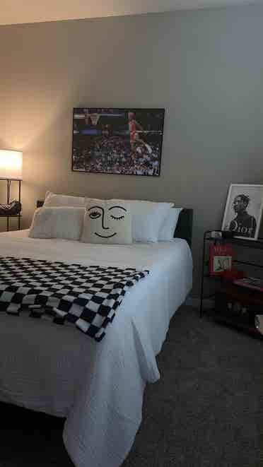 Move-In Ready Southside Apartment