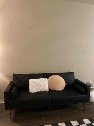 Move-In Ready Southside Apartment